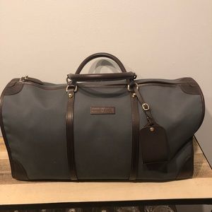 Dooney &Bourke Cabriolet Getaway Gym Bag